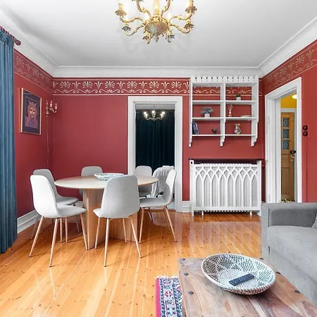 Charming - Amazing Downtown Location Apartment Reykjavik